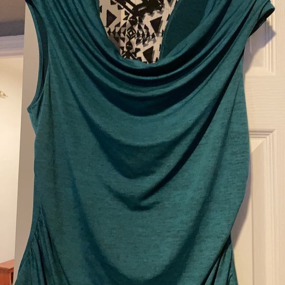 Turquoise tops - Picture 2 of 6